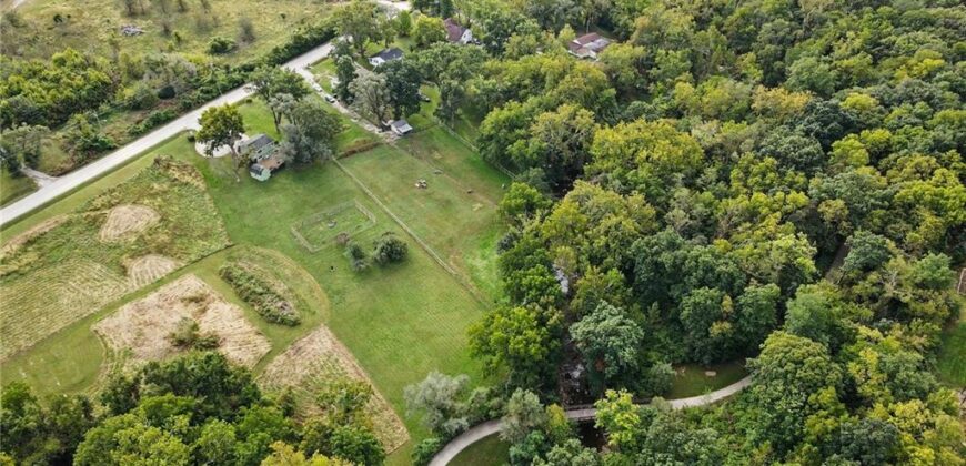 6310 NW Waukomis Drive, Kansas City, MO 64151