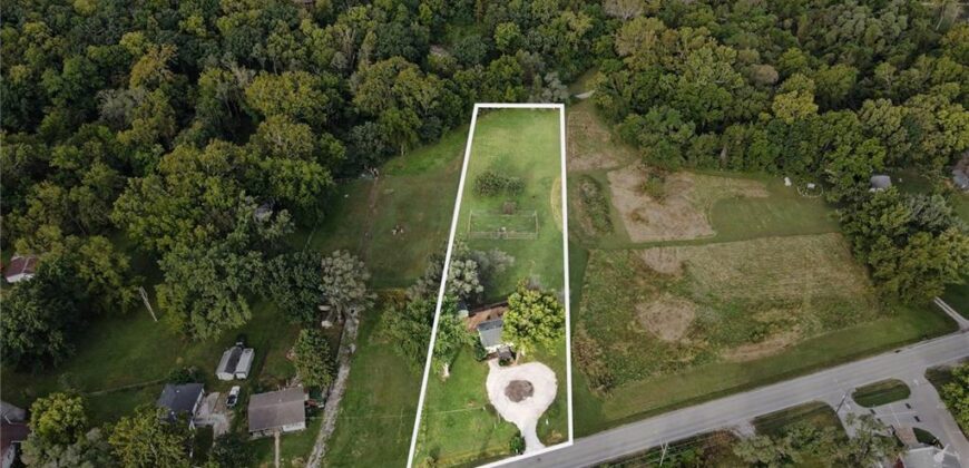 6310 NW Waukomis Drive, Kansas City, MO 64151
