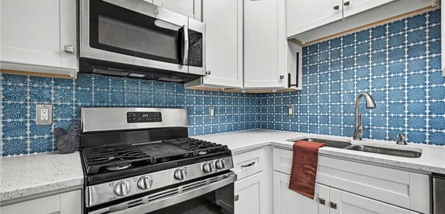 6310 NW Waukomis Drive, Kansas City, MO 64151