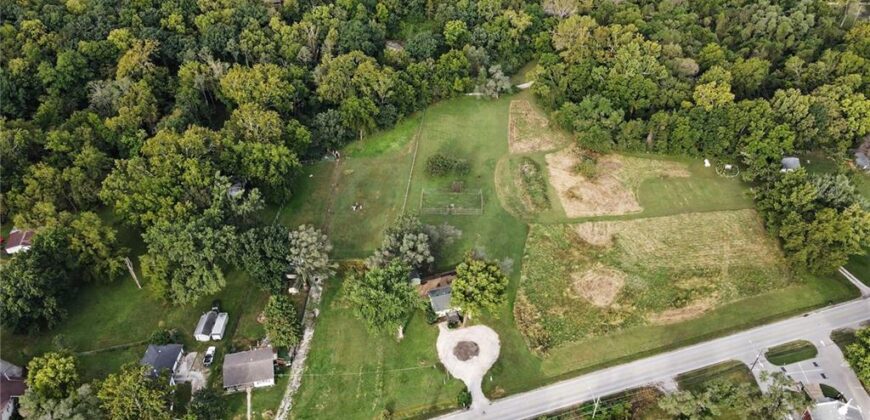 6310 NW Waukomis Drive, Kansas City, MO 64151