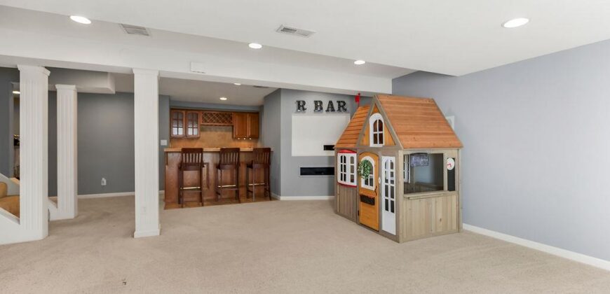 1104 White Birch Street, Liberty, MO 64068