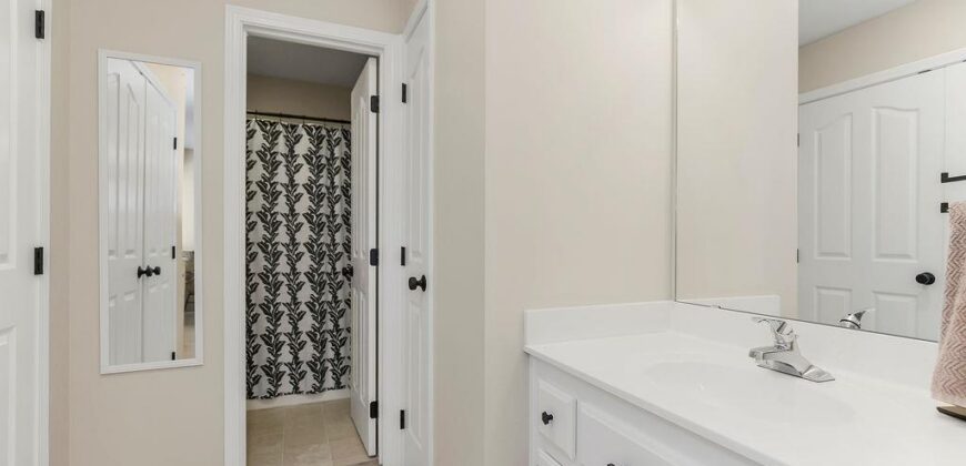 1104 White Birch Street, Liberty, MO 64068