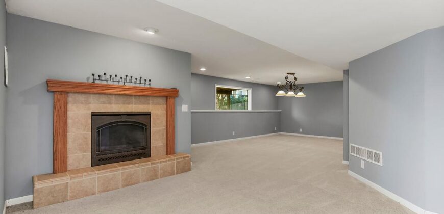 1104 White Birch Street, Liberty, MO 64068