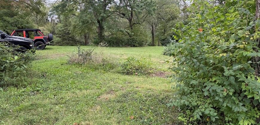 1405 Lynwood Court, Liberty, MO 64068