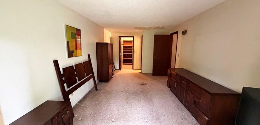 1405 Lynwood Court, Liberty, MO 64068