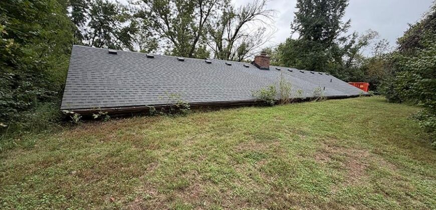 1405 Lynwood Court, Liberty, MO 64068