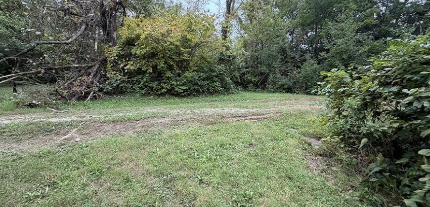 1405 Lynwood Court, Liberty, MO 64068