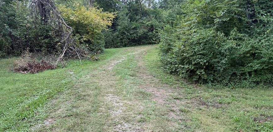 1405 Lynwood Court, Liberty, MO 64068