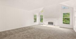 10106 NW Mirror Lake Drive, Kansas City, MO 64152