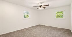 10106 NW Mirror Lake Drive, Kansas City, MO 64152