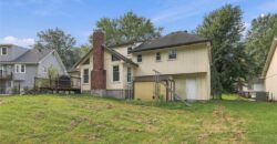 10106 NW Mirror Lake Drive, Kansas City, MO 64152