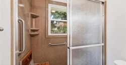 2404 NE Shady Lane Drive, Gladstone, MO 64118