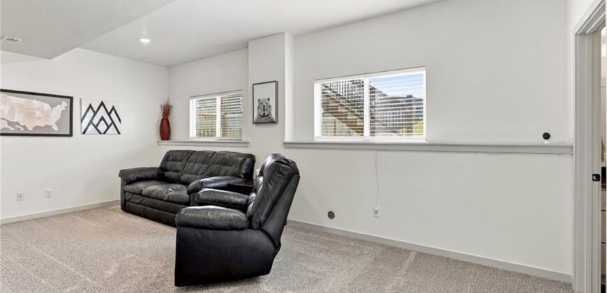 11718 N Manning Avenue, Kansas City, MO 64157