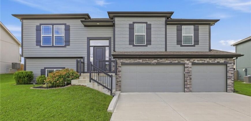 11718 N Manning Avenue, Kansas City, MO 64157