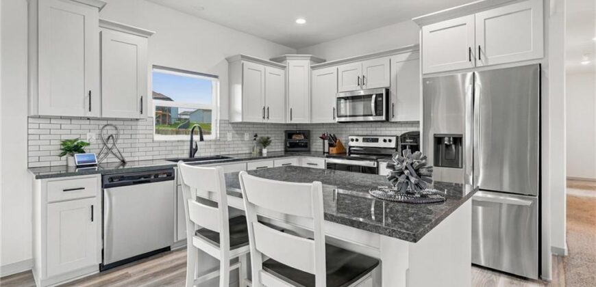 11718 N Manning Avenue, Kansas City, MO 64157