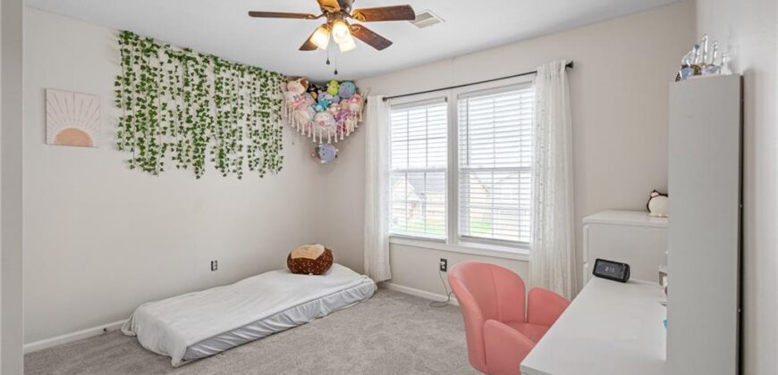 11404 N Bristol Avenue, Kansas City, MO 64156