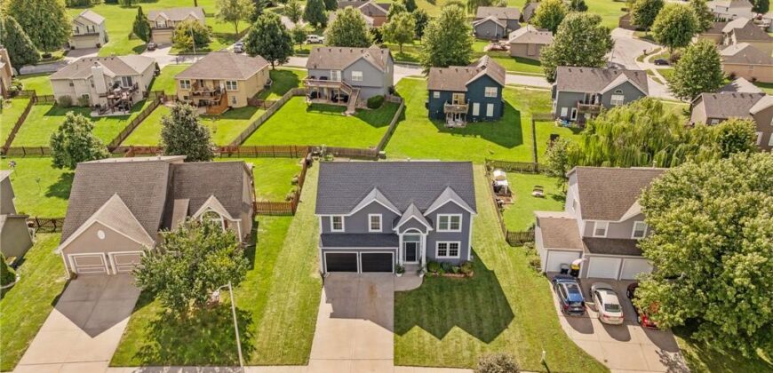 11404 N Bristol Avenue, Kansas City, MO 64156