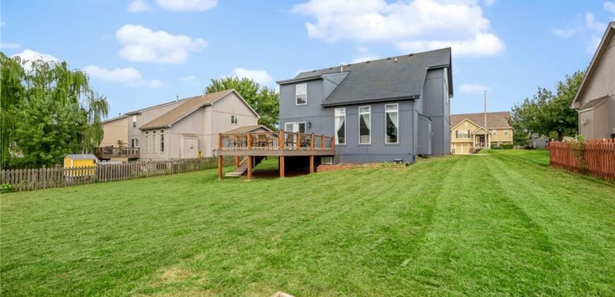11404 N Bristol Avenue, Kansas City, MO 64156