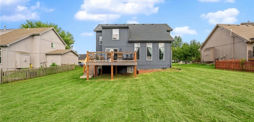 11404 N Bristol Avenue, Kansas City, MO 64156