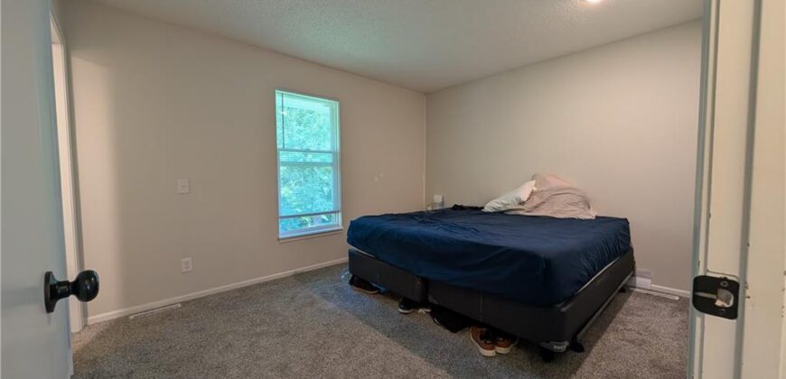 6116 N Broadway Street, Gladstone, MO 64118