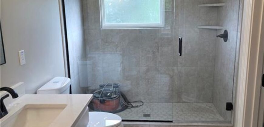 4005 NE 61st Terrace, Gladstone, MO 64119