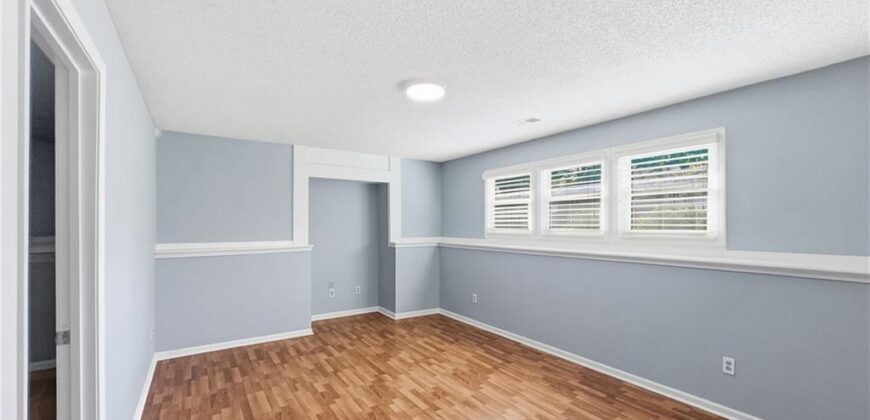 6901 N Lydia Avenue, Gladstone, MO 64118