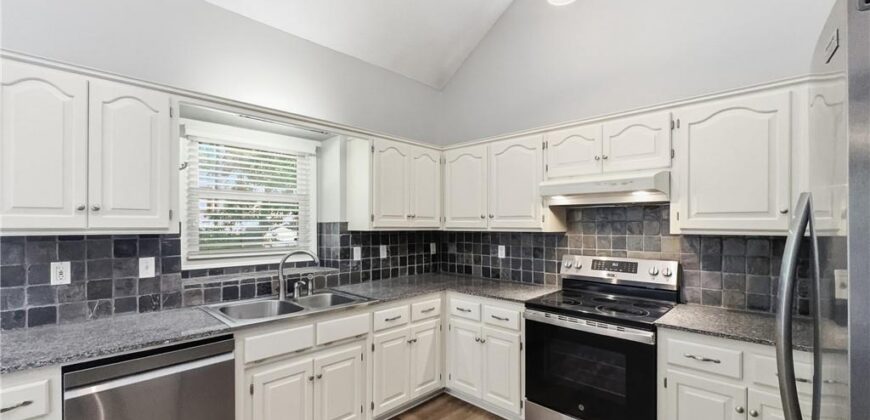 6901 N Lydia Avenue, Gladstone, MO 64118