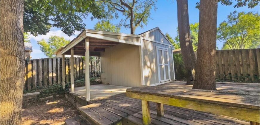 6901 N Lydia Avenue, Gladstone, MO 64118