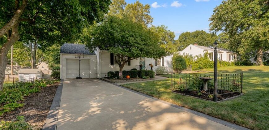 2308 NE 52nd Terrace, Kansas City, MO 64118