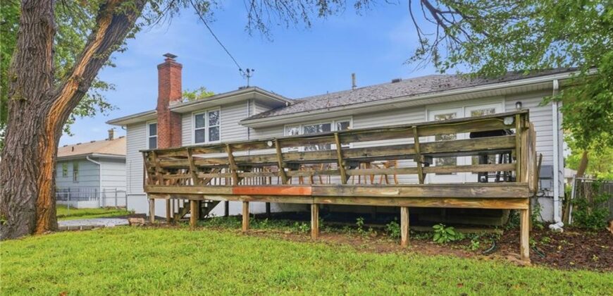 3238 N Chippewa Drive, Kansas City, MO 64116