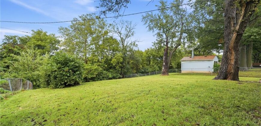 3238 N Chippewa Drive, Kansas City, MO 64116