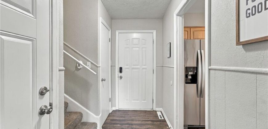 3238 N Chippewa Drive, Kansas City, MO 64116
