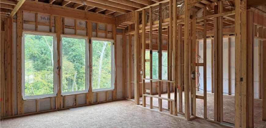 2116 Deerfield Terrace, Liberty, MO 64068