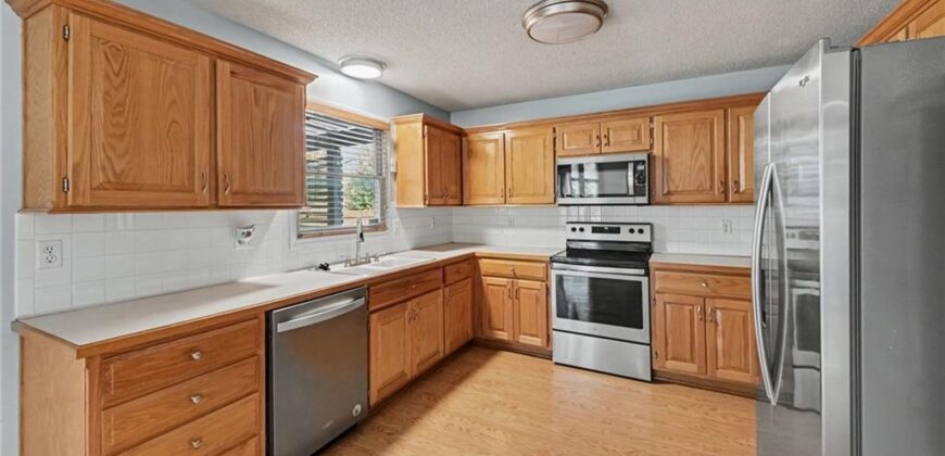 7423 N Wallace Avenue, Kansas City, MO 64158