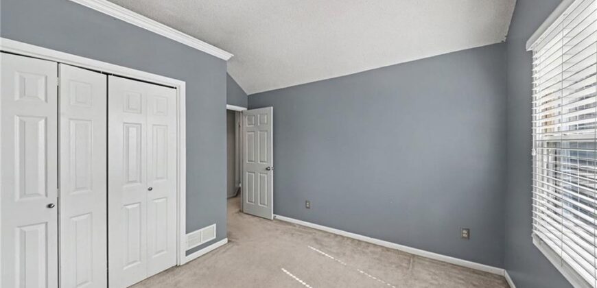 7423 N Wallace Avenue, Kansas City, MO 64158