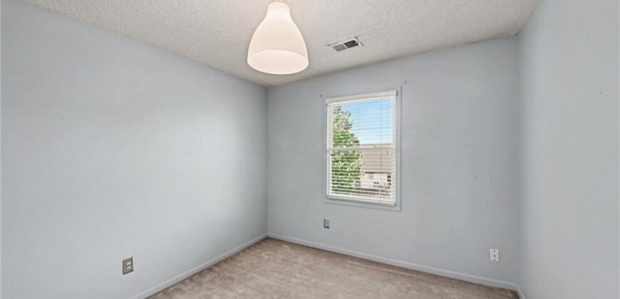 7423 N Wallace Avenue, Kansas City, MO 64158