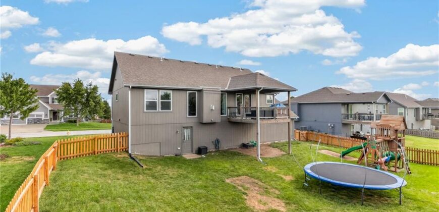 902 N Cottonwood Street, Kearney, MO 64060
