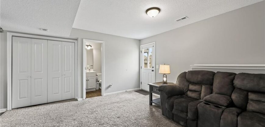 902 N Cottonwood Street, Kearney, MO 64060