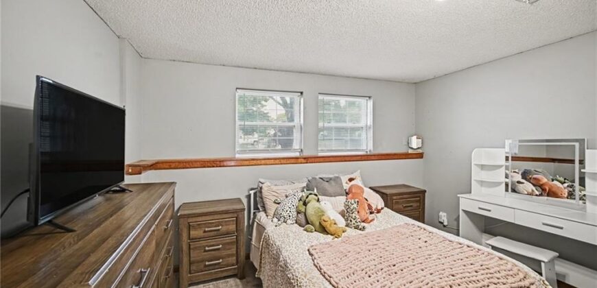 1001 NE 194th Terrace, Smithville, MO 64089