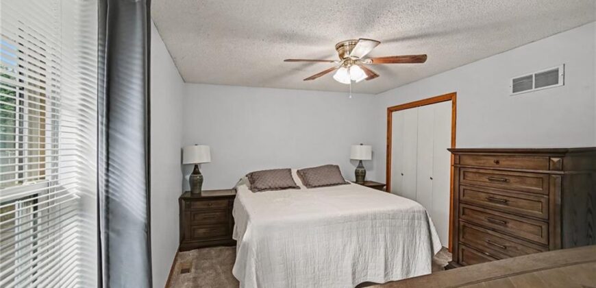 1001 NE 194th Terrace, Smithville, MO 64089