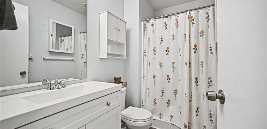 1001 NE 194th Terrace, Smithville, MO 64089