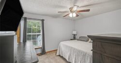 1001 NE 194th Terrace, Smithville, MO 64089