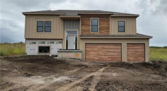 2121 Deerfield Terrace, Liberty, MO 64068