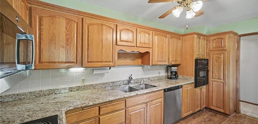 4921 NW 56th Street, Kansas City, MO 64151