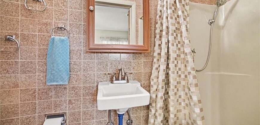 4921 NW 56th Street, Kansas City, MO 64151