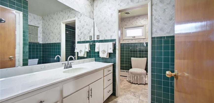 4921 NW 56th Street, Kansas City, MO 64151