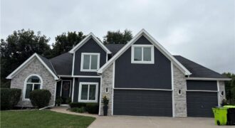 201 Surrey Court, Smithville, MO 64089