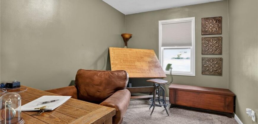 5319 N Woodland Avenue, Kansas City, MO 64118