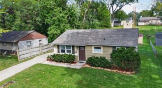 5319 N Woodland Avenue, Kansas City, MO 64118
