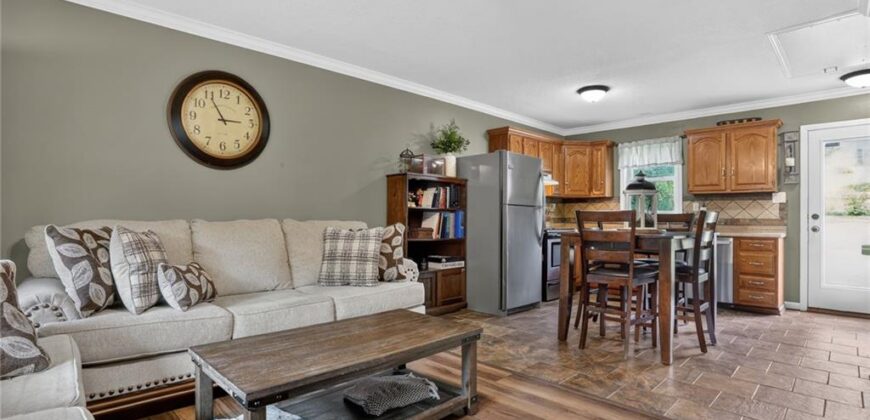 5319 N Woodland Avenue, Kansas City, MO 64118